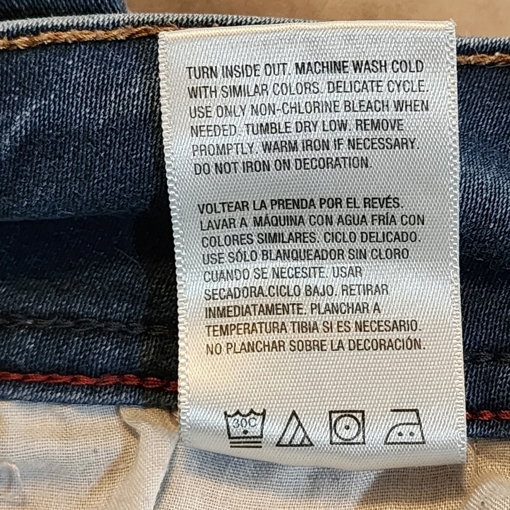 Wallflower Denim Jean shorts Size 9 - Picture 13 of 16